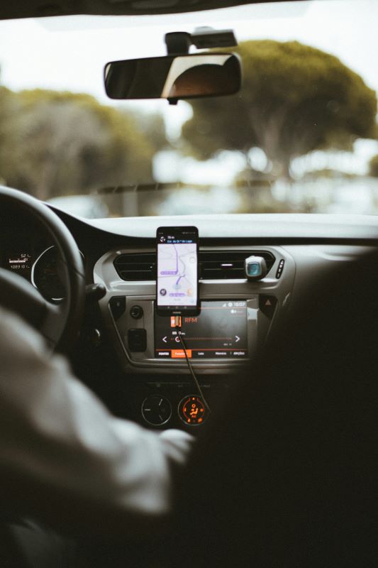 Como usar Uber no Brasil – 10 dicas práticas para viajar seguro e economizar mais