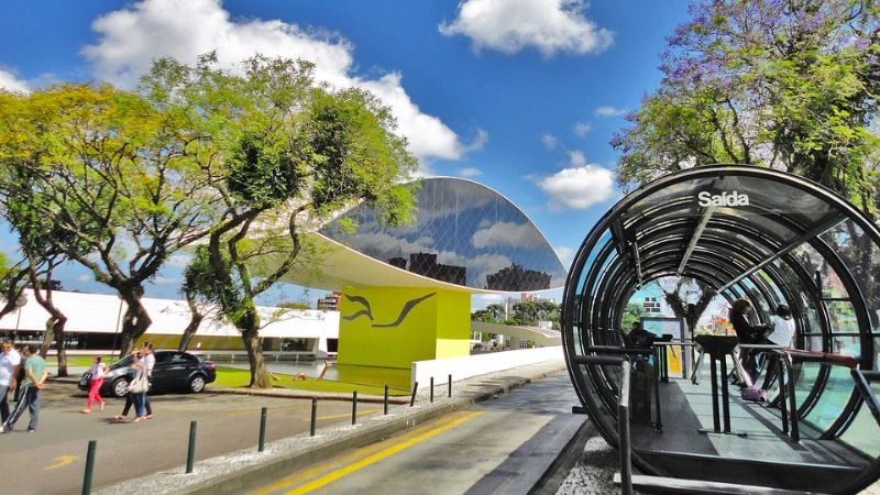 Como se locomover em Curitiba: Transporte, custos e dicas práticas