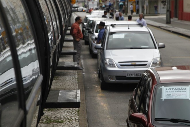 Como se locomover em Curitiba: Transporte, custos e dicas práticas