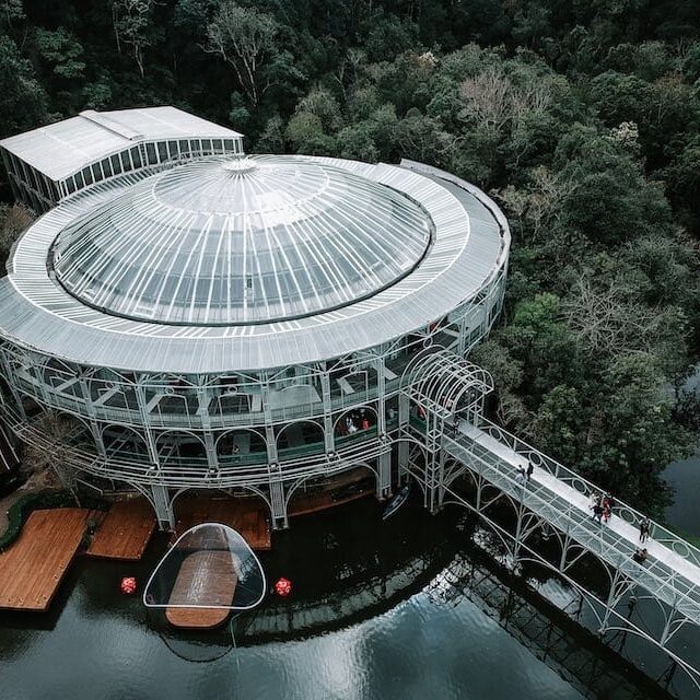 Curitiba ou Foz do Iguaçu? Qual é o melhor?