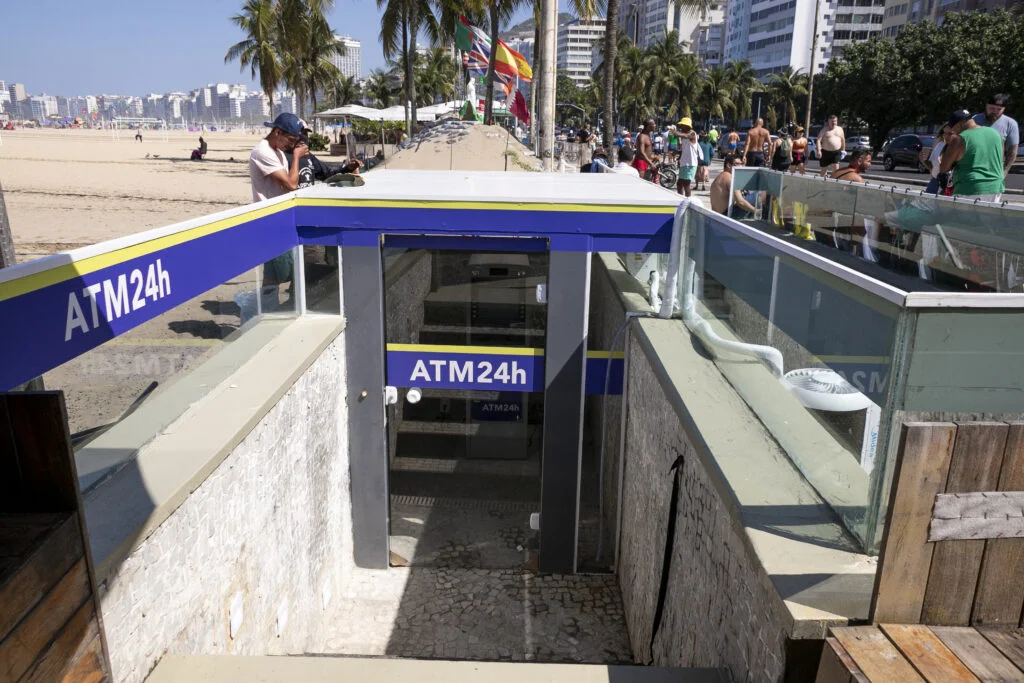 Melhor caixa eletrônico para usar no Rio de Janeiro: onde sacar dinheiro com segurança
