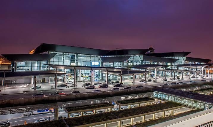 Câmbio no aeroporto de São Paulo: onde trocar dinheiro e sacar reais com segurança